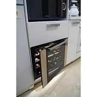 Винный шкаф Indel B BUILT-IN 24 HOMME PLUS