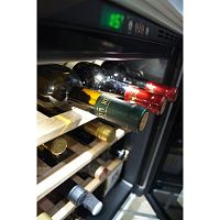 Винный шкаф Indel B BUILT-IN 24 HOMME PLUS